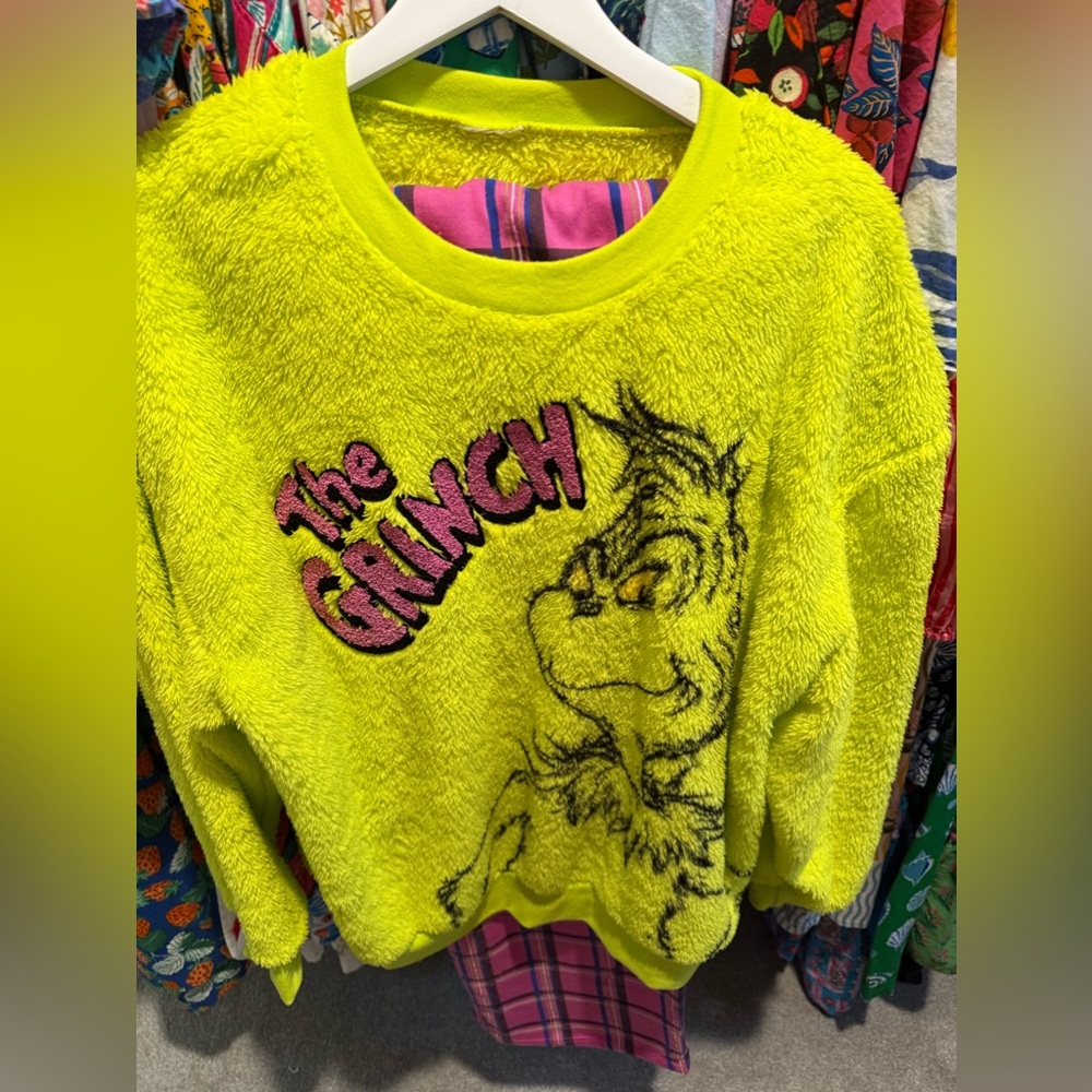 Zoe & Liv XXL Grinch Pajamas